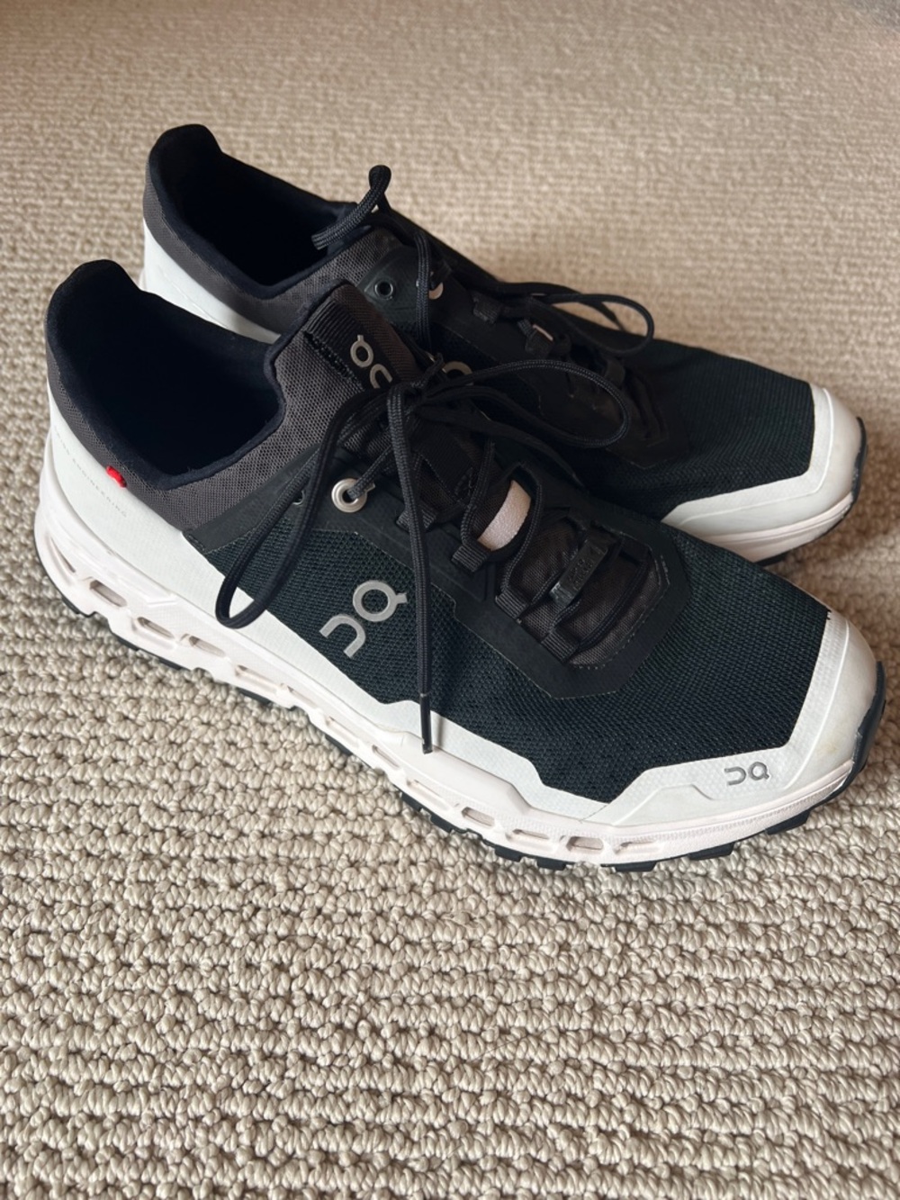On Running Men's Athletic Shoes — Black & White
